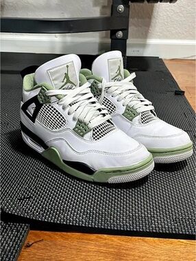 Jordan Air Jordan 4 Retro 'Seafoam' Sneakers White & Green US 15